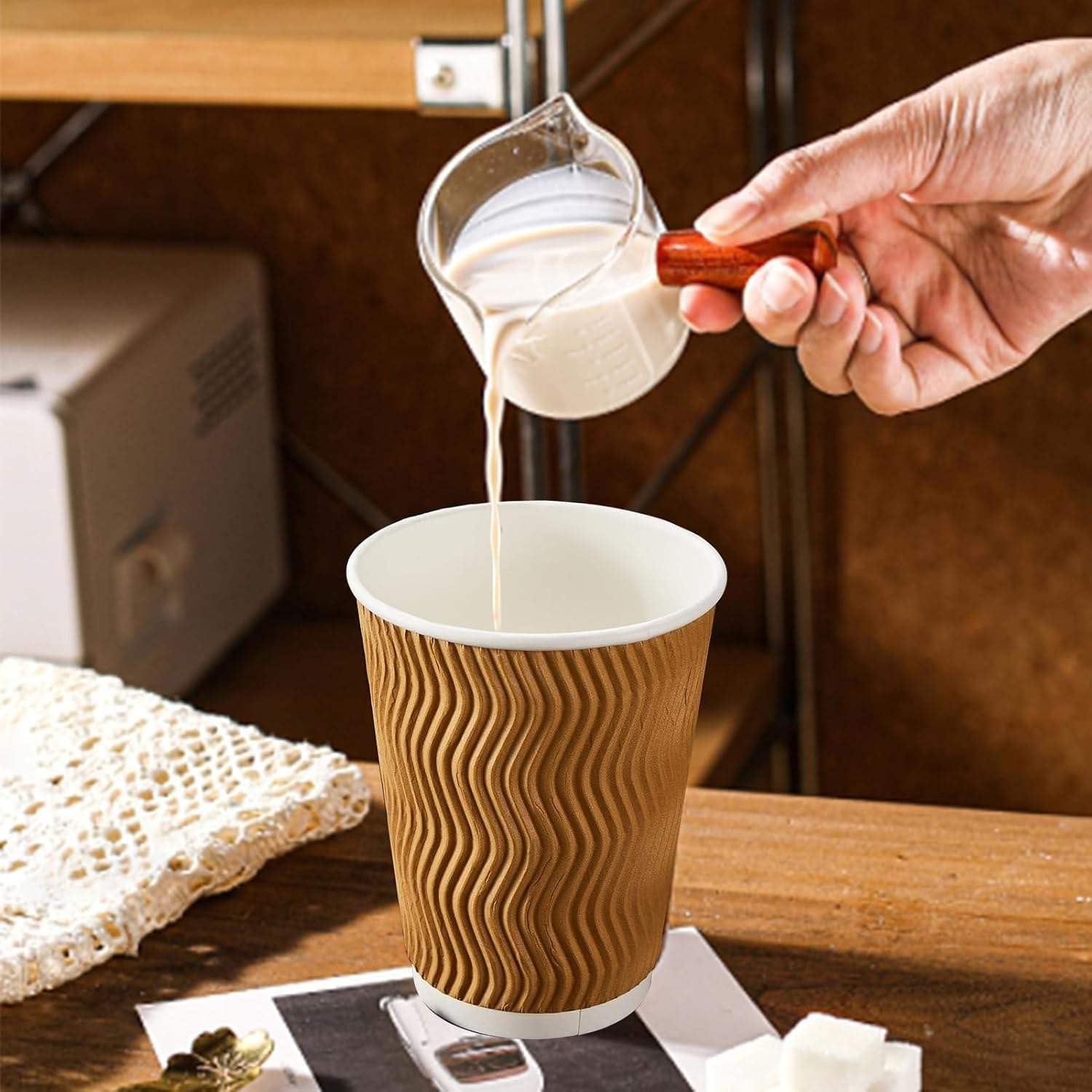 KAV Triple Layered 8oz Ripple Insulated Paper Cups - Kraft Disposable Coffee Cups for Hot & Cold Drinks - Takeaway Cups for Tea, Cappuccino, Beverages, Office & Party Use